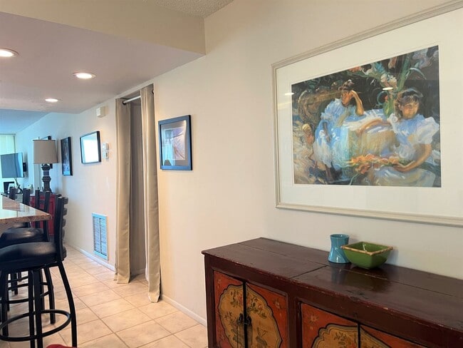 Building Photo - GREAT PRICE!  Gulf Horizon, Gulf Front, 2BR/2BA 1st Floor Condo