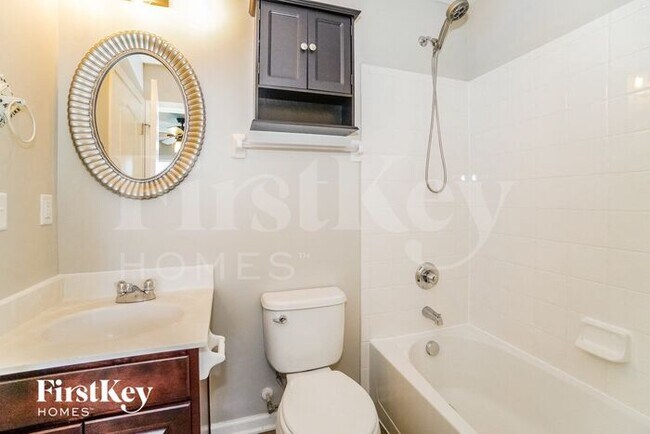 Building Photo - 5577 Eagle River Dr