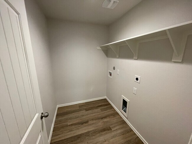 Building Photo - Pre-Leasing Now | Beautiful 3-Bedroom, 2-Bath Home in Magnolia – Available Soon
