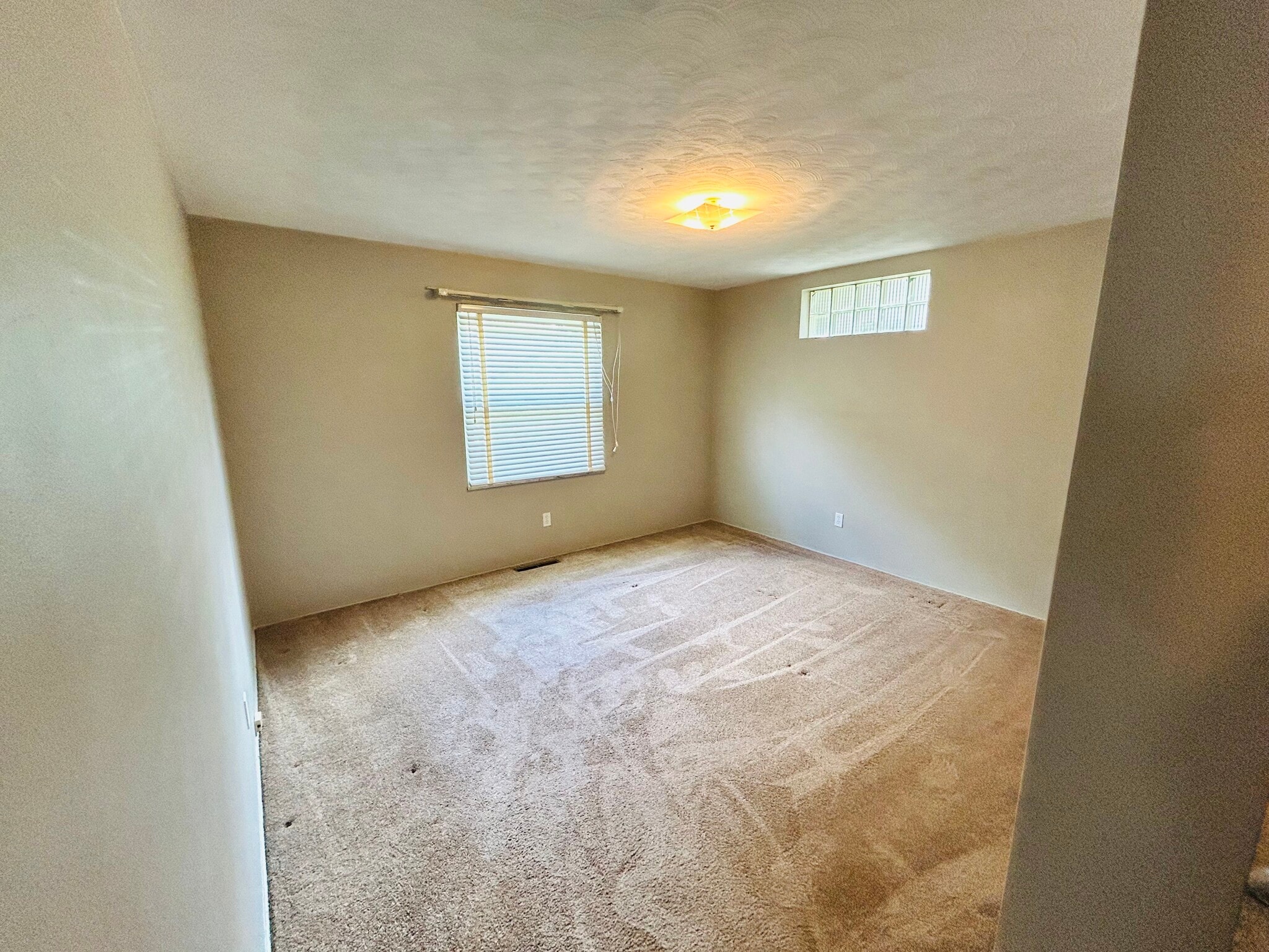 Back bedroom - 3131 Hassler St