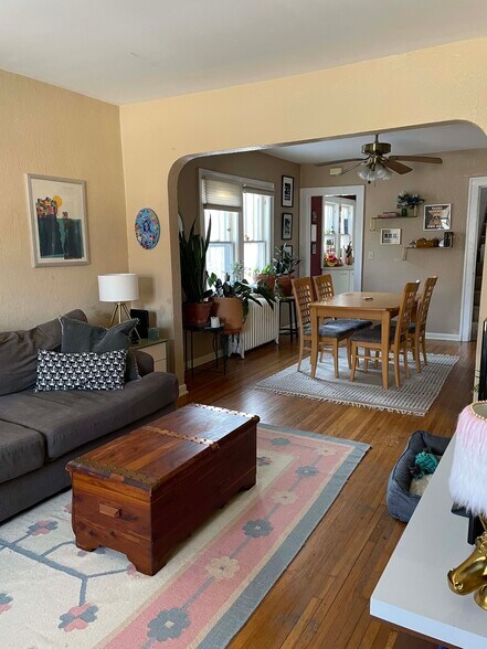 Primary Photo - 367 Snelling Ave S