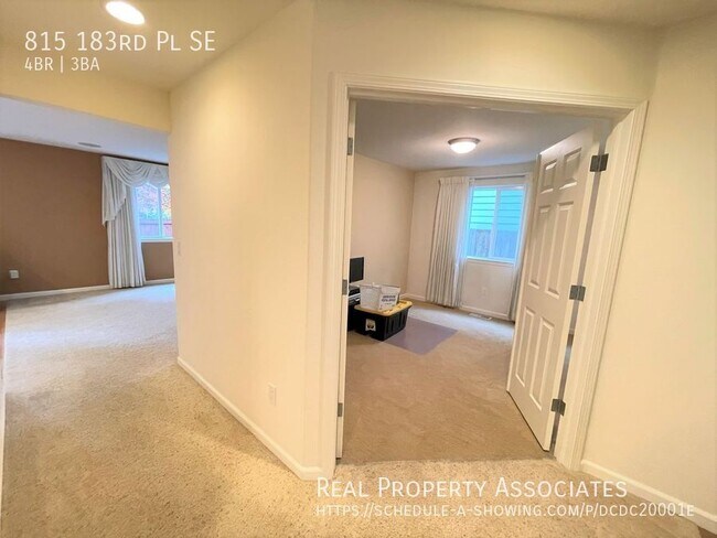 Building Photo - 815 183rd Pl SE