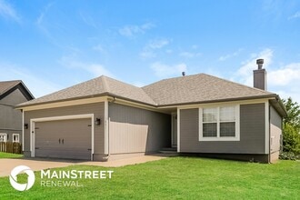 Building Photo - 1801 Debrah Dr