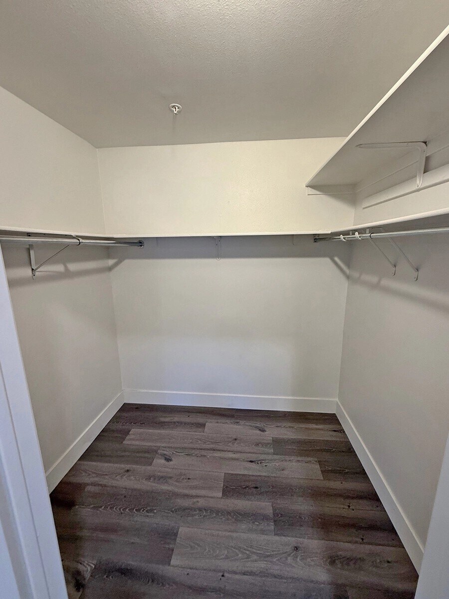 Building Photo - 4328 Mammoth Ave