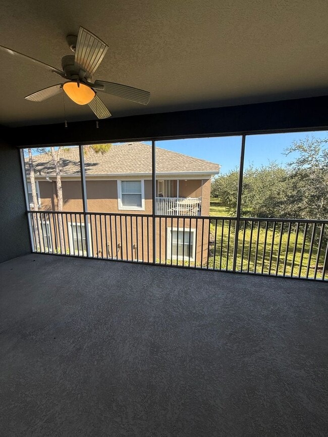 Building Photo - 3BR 2BA w/ Screened Patio + Pool/Gym Access in Gated Villa Serena