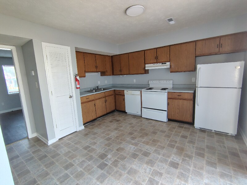 Building Photo - 16 Duiguid Dr