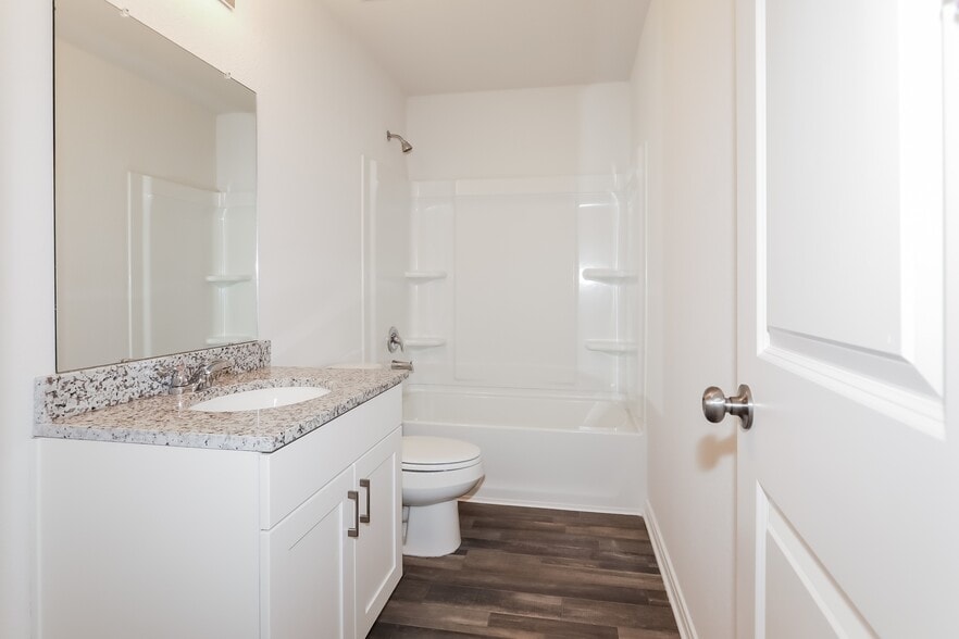 Building Photo - 15689 Briar Frst Dr