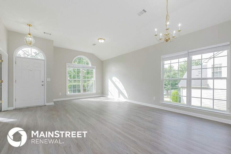 Building Photo - 10238 Deep Creek Pl