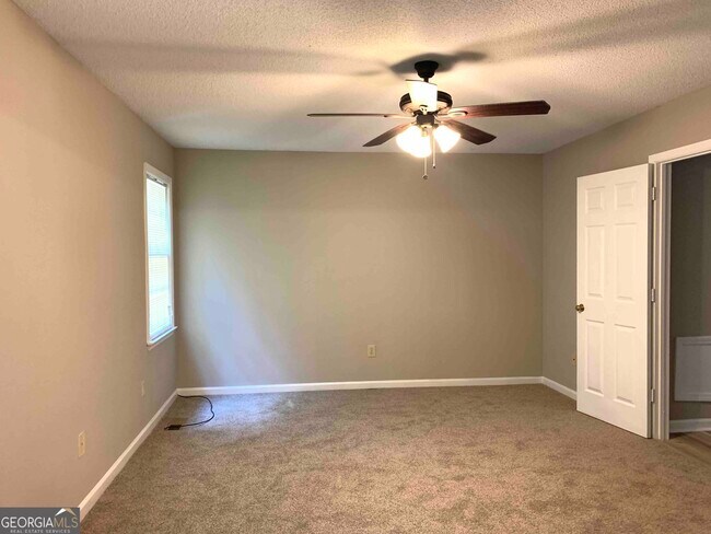 Building Photo - 4930 Muirwood Dr