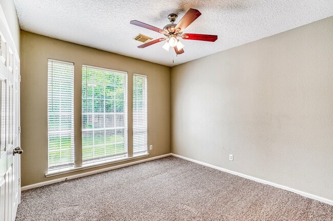 Building Photo - 4022 N Dawn Cypress Ct