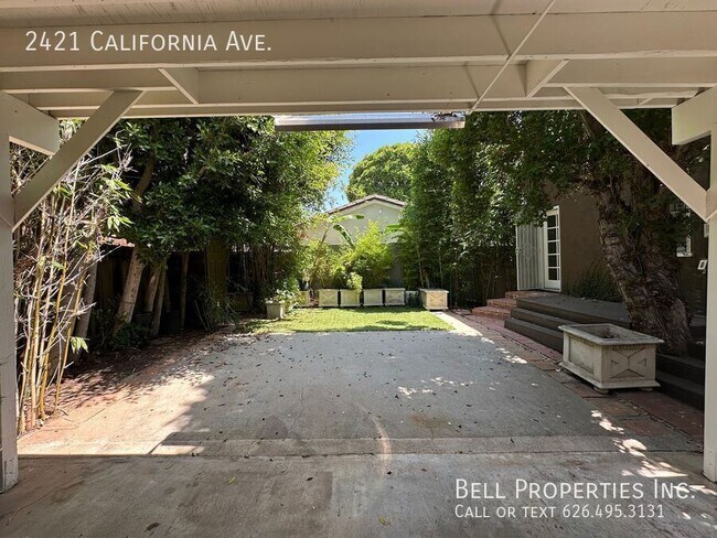 Building Photo - 2421 California Ave