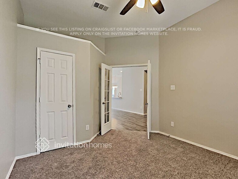 Building Photo - 221 Mulberry Ln