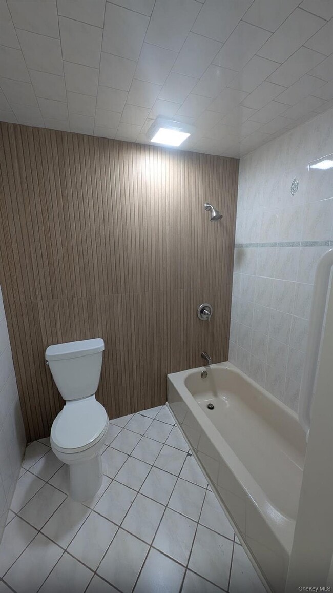 Building Photo - 66 Chicago Ave