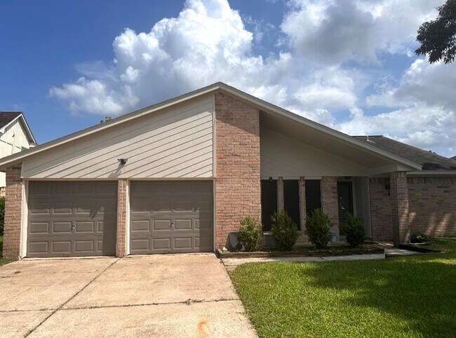 Primary Photo - 7514 Fuchsia Ln