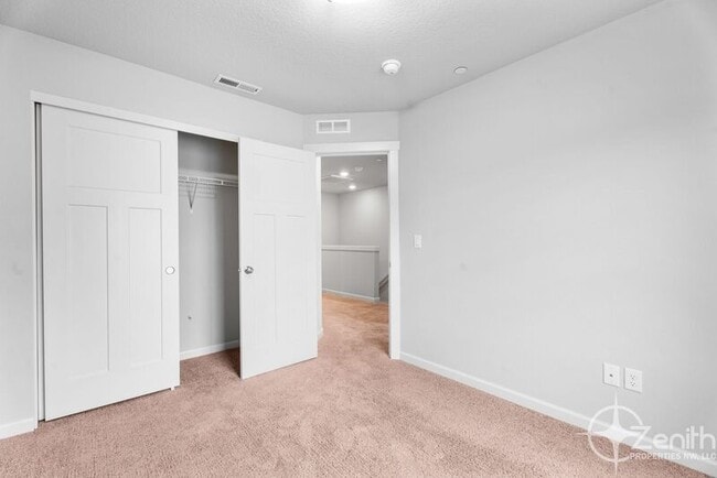 Building Photo - 4117 S Cyn Vw Cir