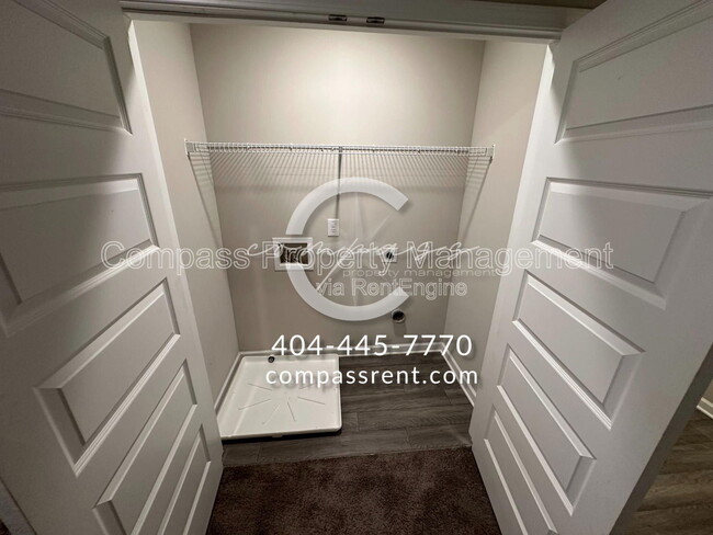 Building Photo - 112 Squarewood Ln NW
