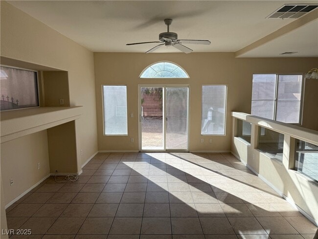 Building Photo - 7545 Slipstream St