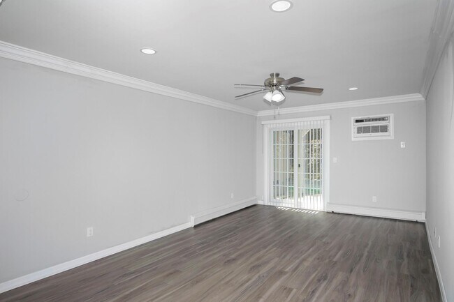 Building Photo - 55 Cassa Loop