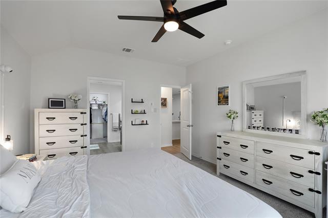 Building Photo - 6538 Diver St