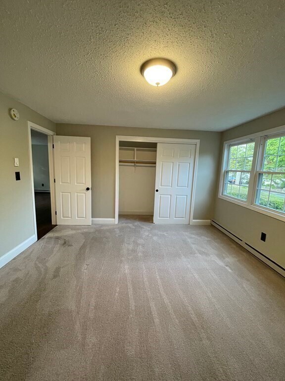 Building Photo - 6 Wysocki Dr