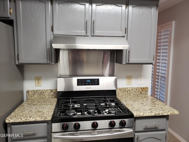 Building Photo - 4365 Loma De Oro Dr