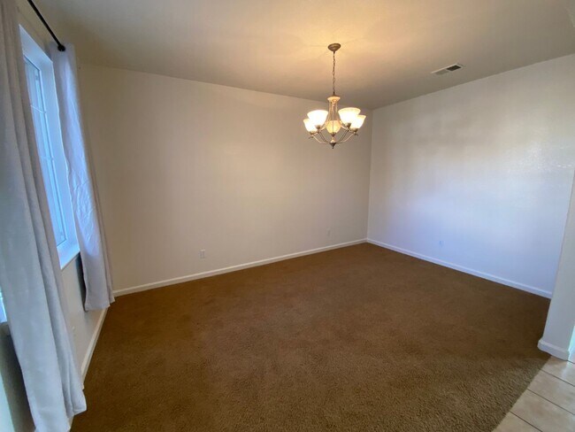 Building Photo - Elegant 2 story home in NW Visalia Coming ...