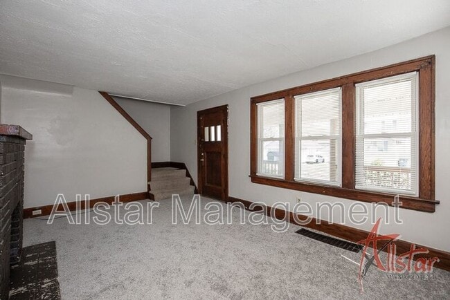 Building Photo - 348 Malacca St