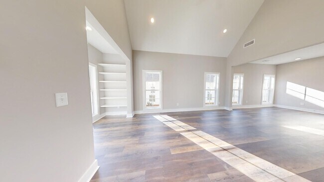 Building Photo - Available NOW !