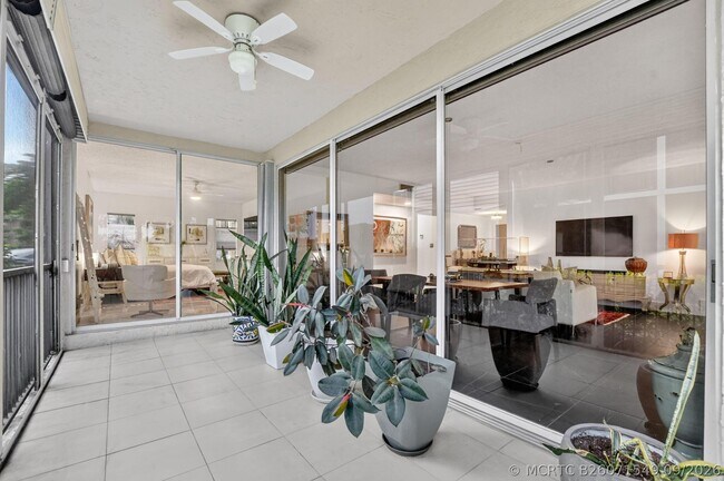 Building Photo - 7622 Elm Ridge Dr