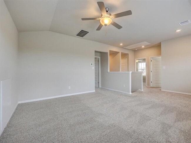 Building Photo - 10205 Mager Ln