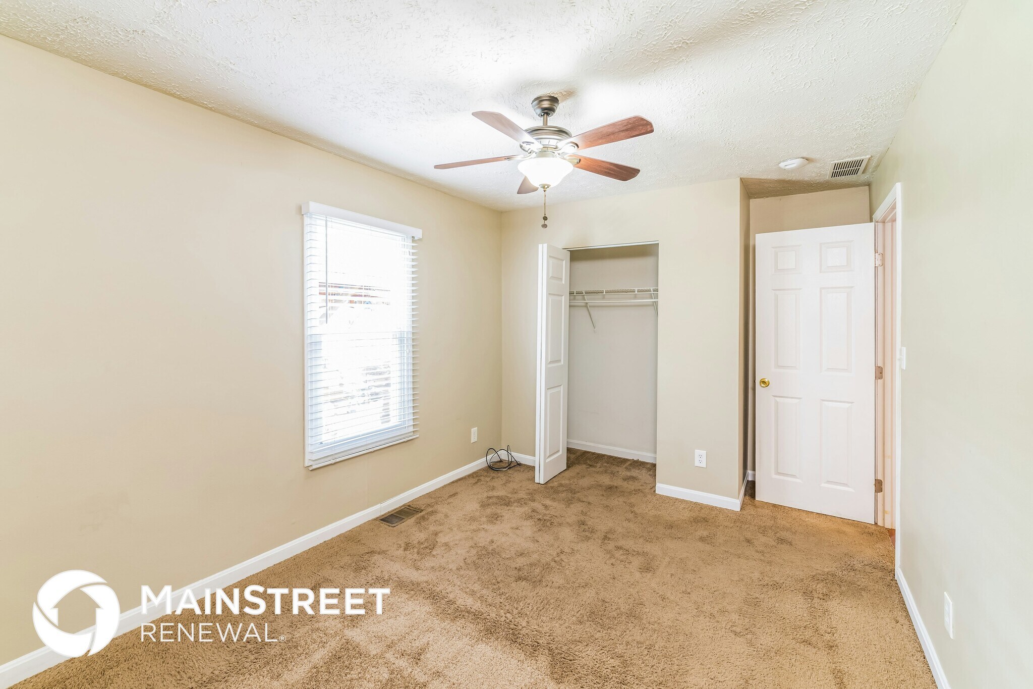 Building Photo - 1422 Longfield Ave