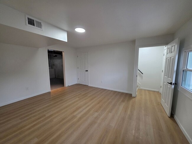 Building Photo - Newly updated 3 bedroom 2 bathroom house for Rent!!!