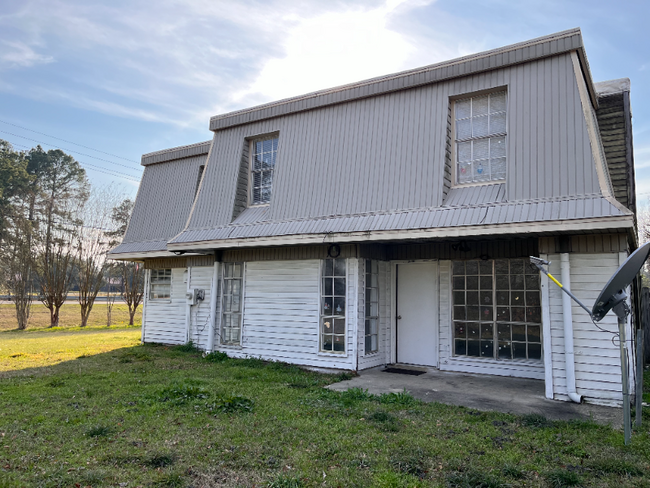 Building Photo - 104 Tara Dr