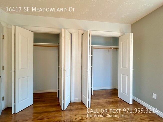 Building Photo - 16417 SE Meadowland Ct
