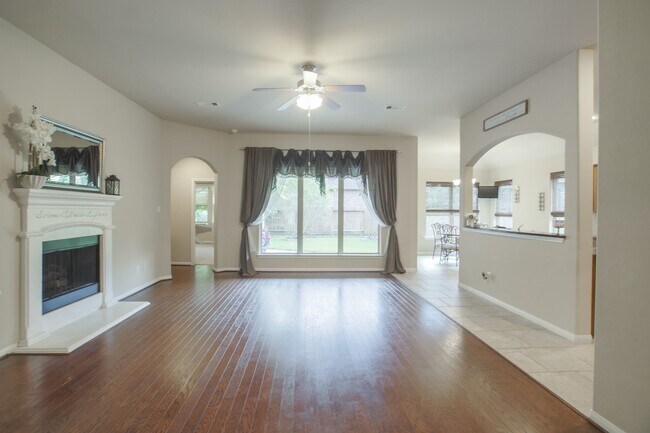 Building Photo - 111 Pheasant Run Dr