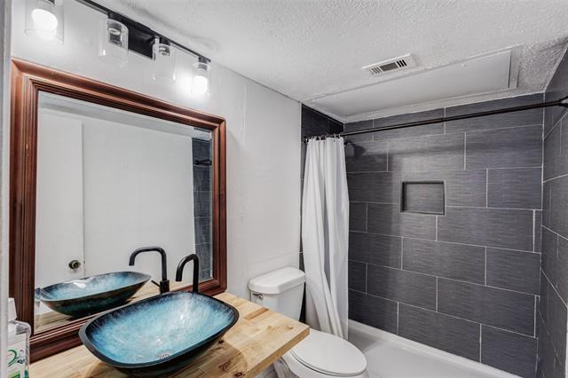 Building Photo - 8110 Skillman St