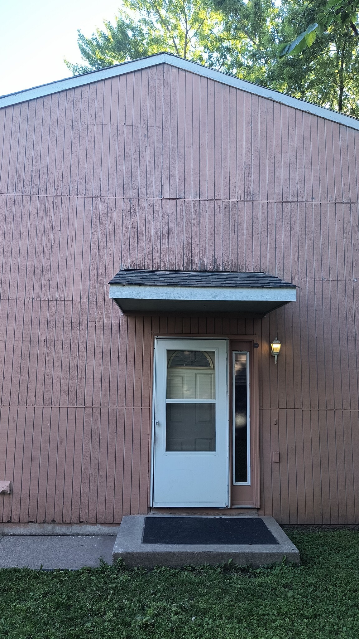 Building Photo - 7849 Rimbley Rd