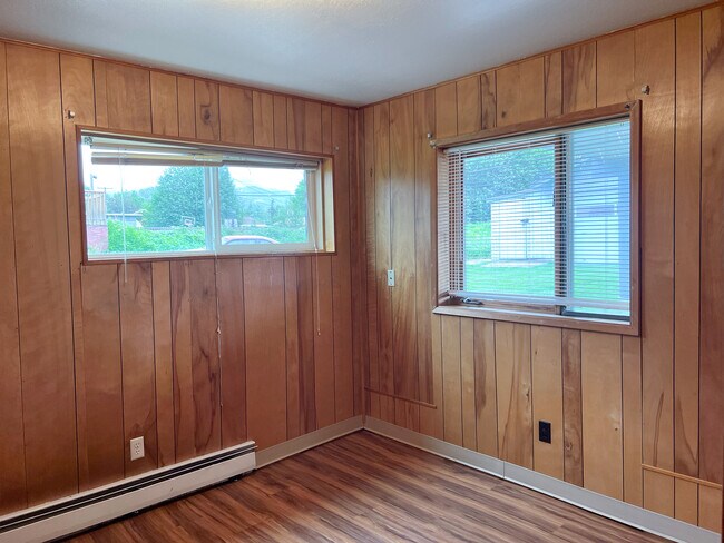 Building Photo - 4300 E 6th Ave