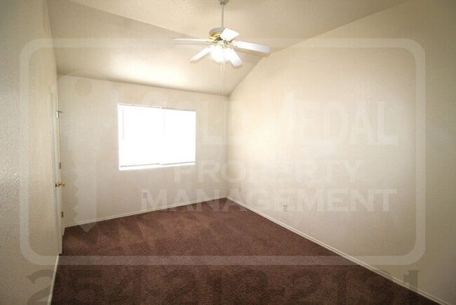 Building Photo - 4202 Deek Dr