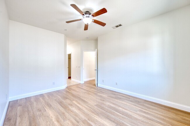 Building Photo - 4751 Via Altamira