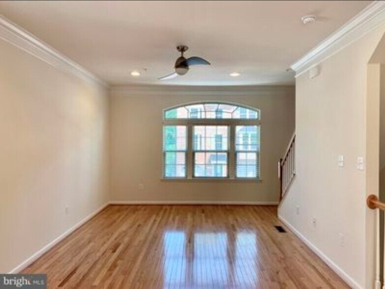 Building Photo - 7218 Winding Hills Dr