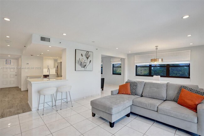 Building Photo - 1201 S Ocean Dr