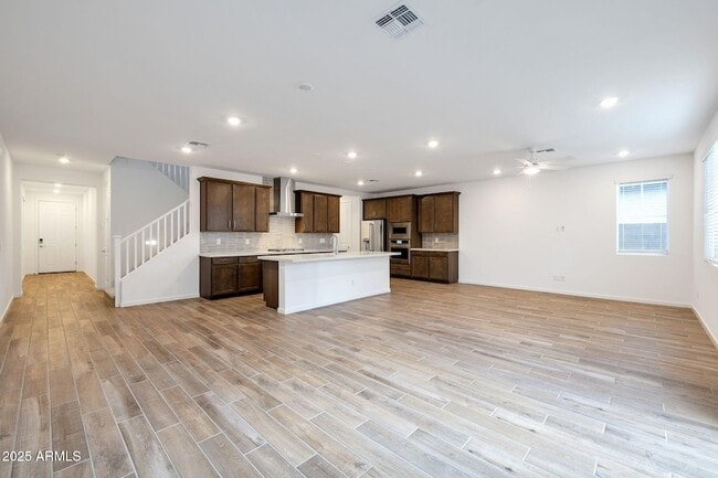 Building Photo - 2468 W Rowel Rd