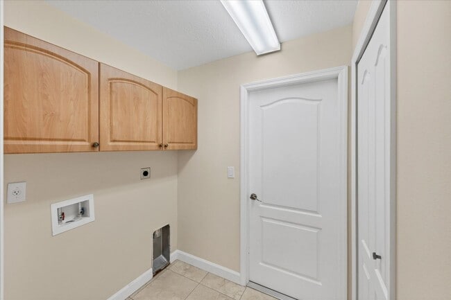 Building Photo - South Venice Annual Pool Home for Rent