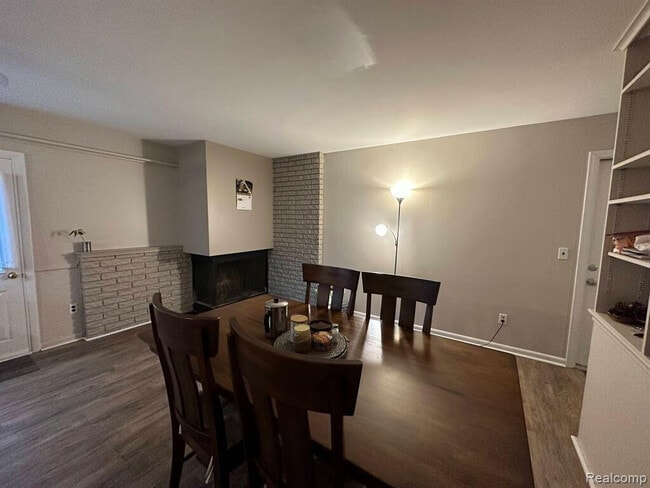 Building Photo - 22734 Chestnut Tree