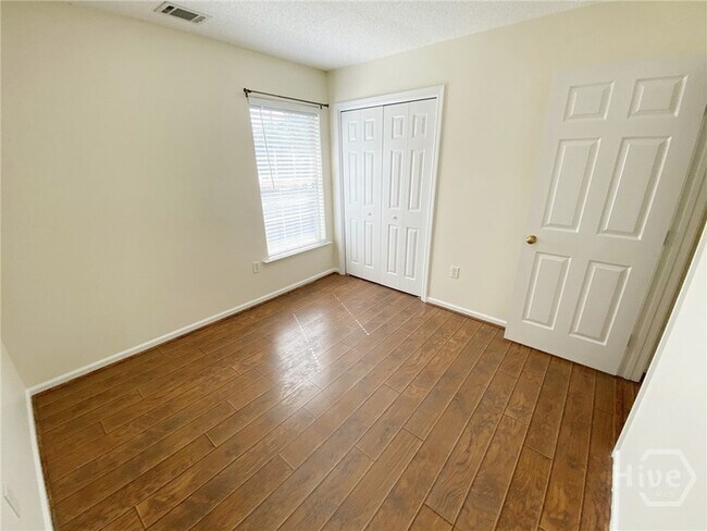 Building Photo - 205 Salt Landing Cir