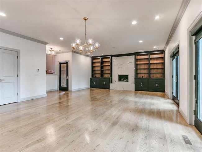 Building Photo - 1201 Glenbrook Dr