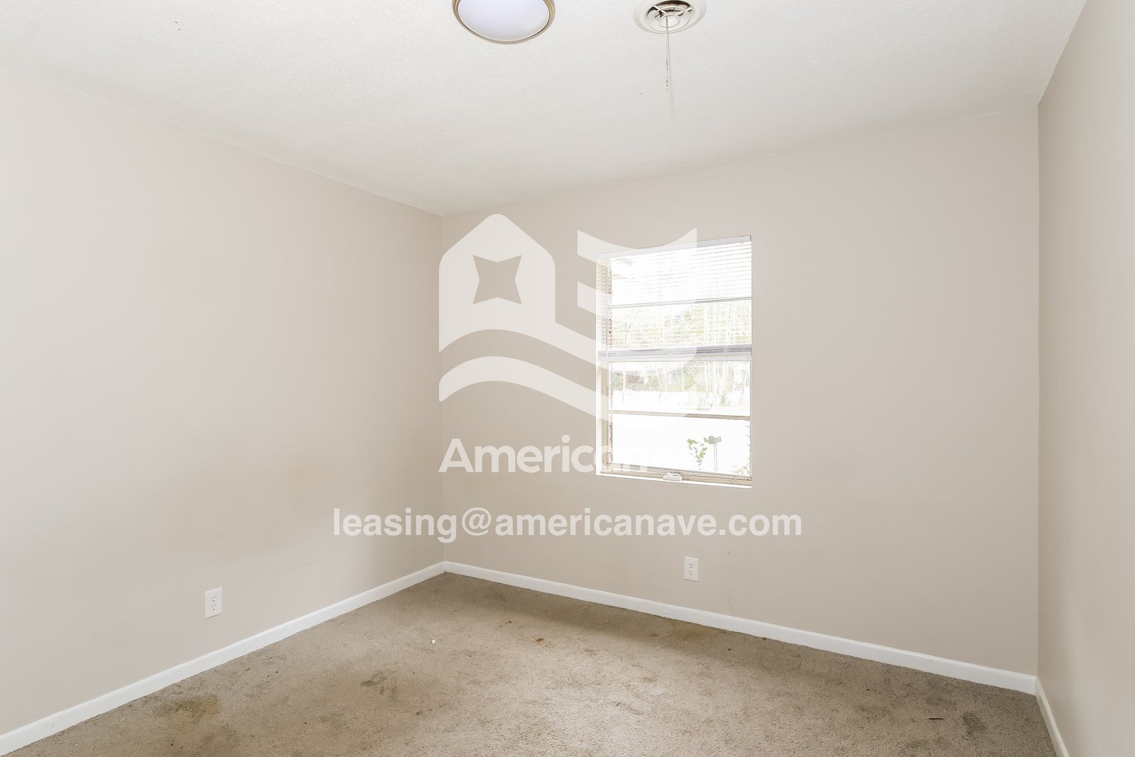 Building Photo - 2965 Celeste Dr