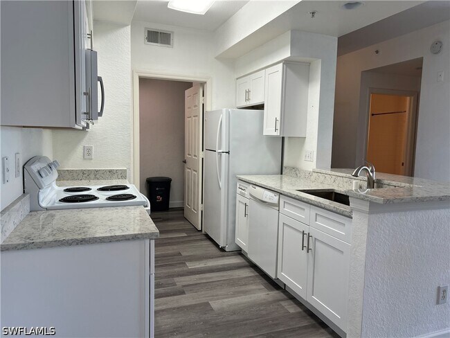 Building Photo - 4650 St Croix Ln