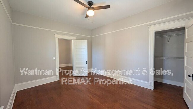 Building Photo - 1016 W Cucharras St